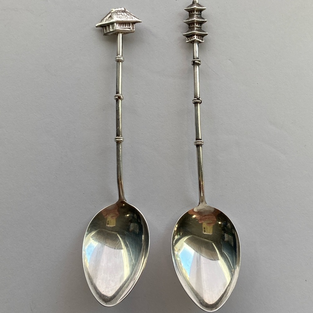 Silver Decorative Spoon Set